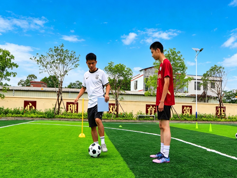 岳阳正规叛逆不听话小孩教育改变学校联系电话