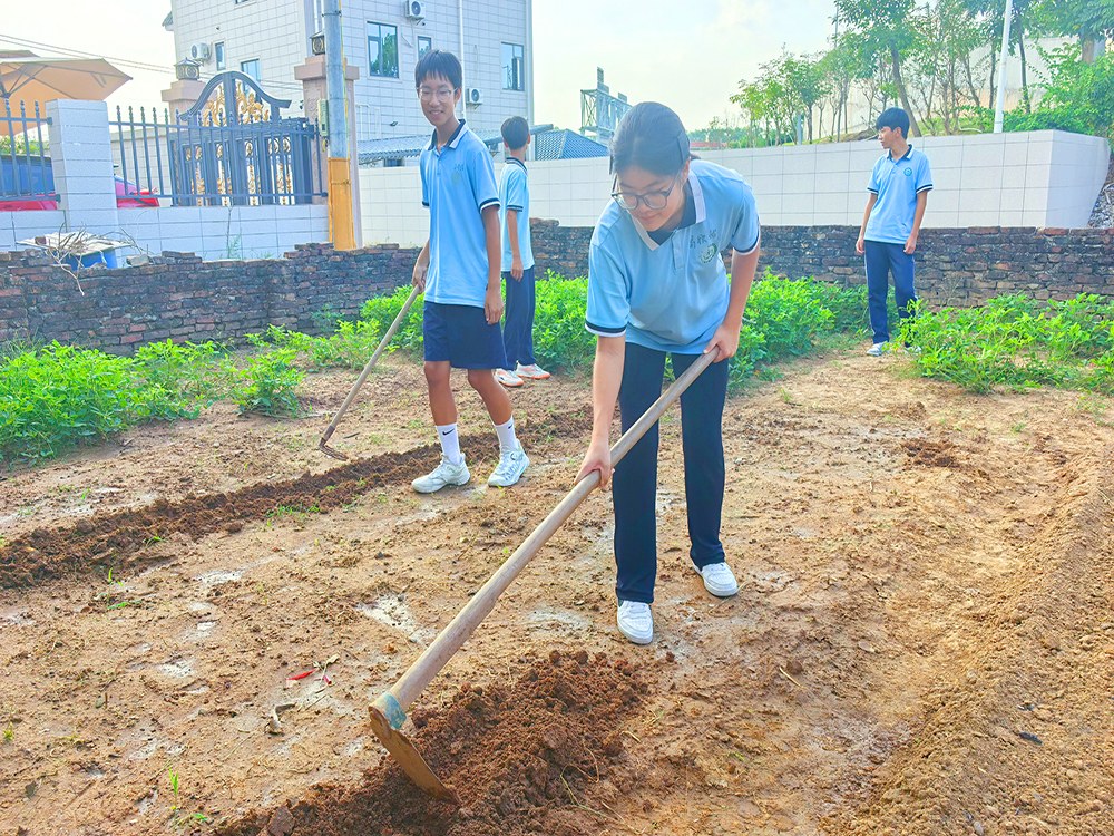 湖南岳阳全封闭叛逆期孩子管教学校怎么联系